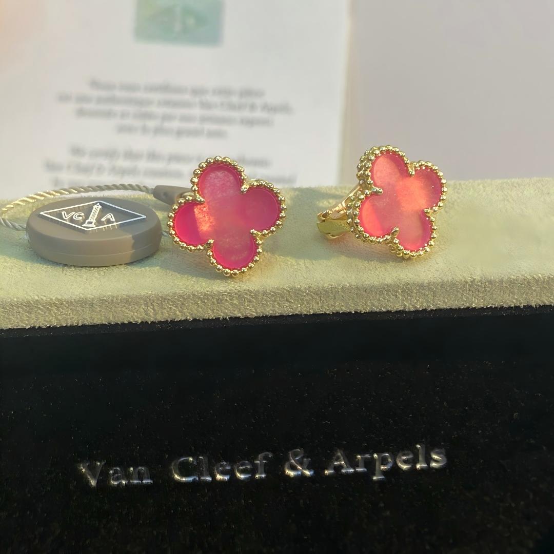 [Amore]NEW CLOVER 15MM PINK ENAMEL STUD EARRINGS