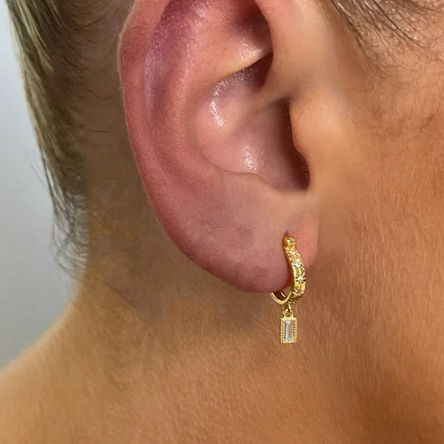 [Amore]Cassidy Diamond Hoops