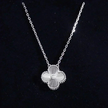 [Amore]CLOVER  15MM DIAMOND LASER NECKLACE SILVER