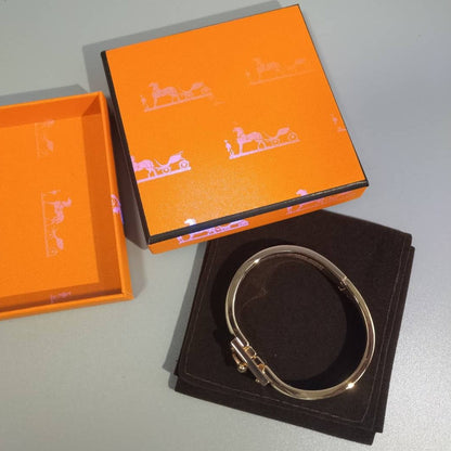 [Amore]H GREY BRACELET