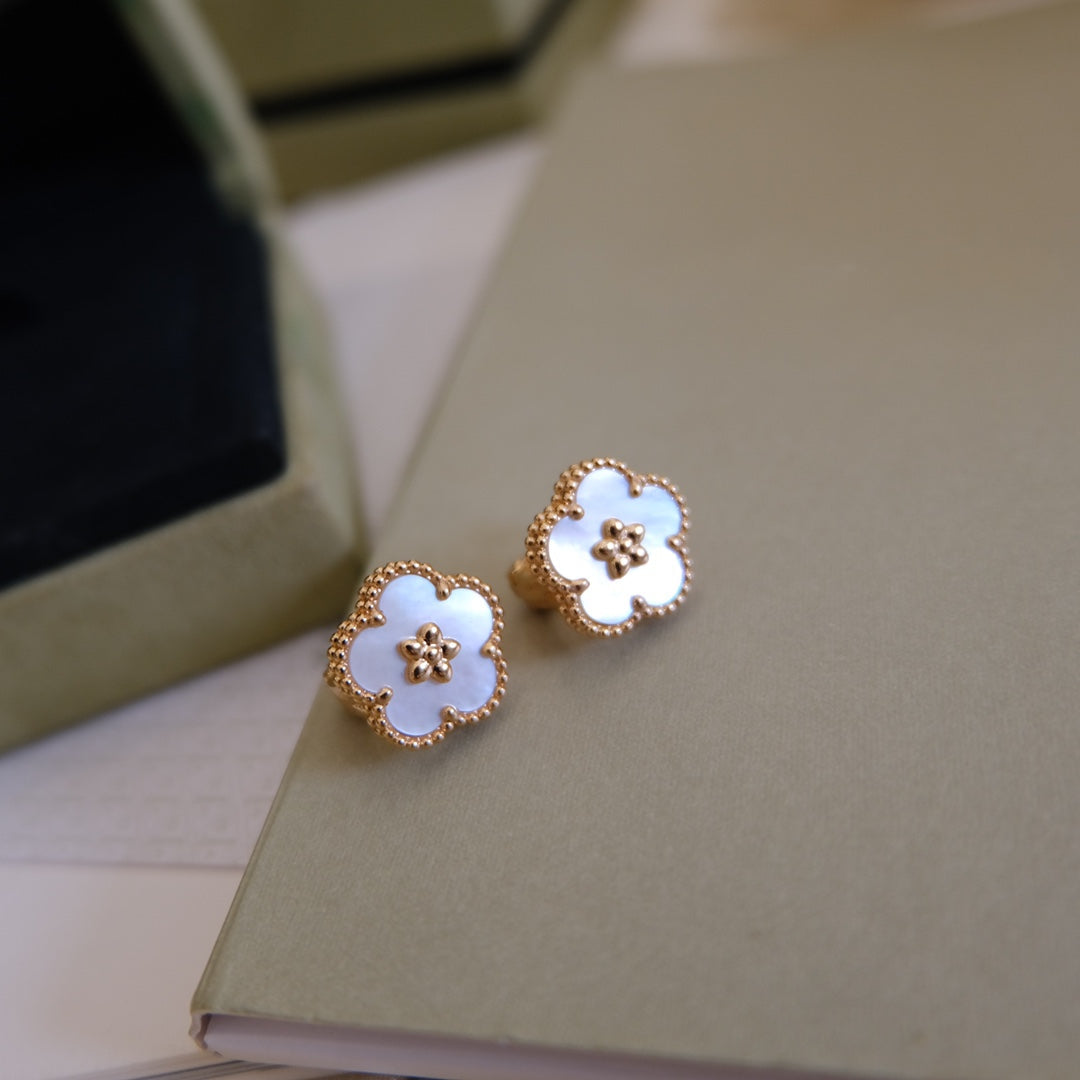 [Amore]LUCKY PINK GOLD WHITE MOP EARRINGS