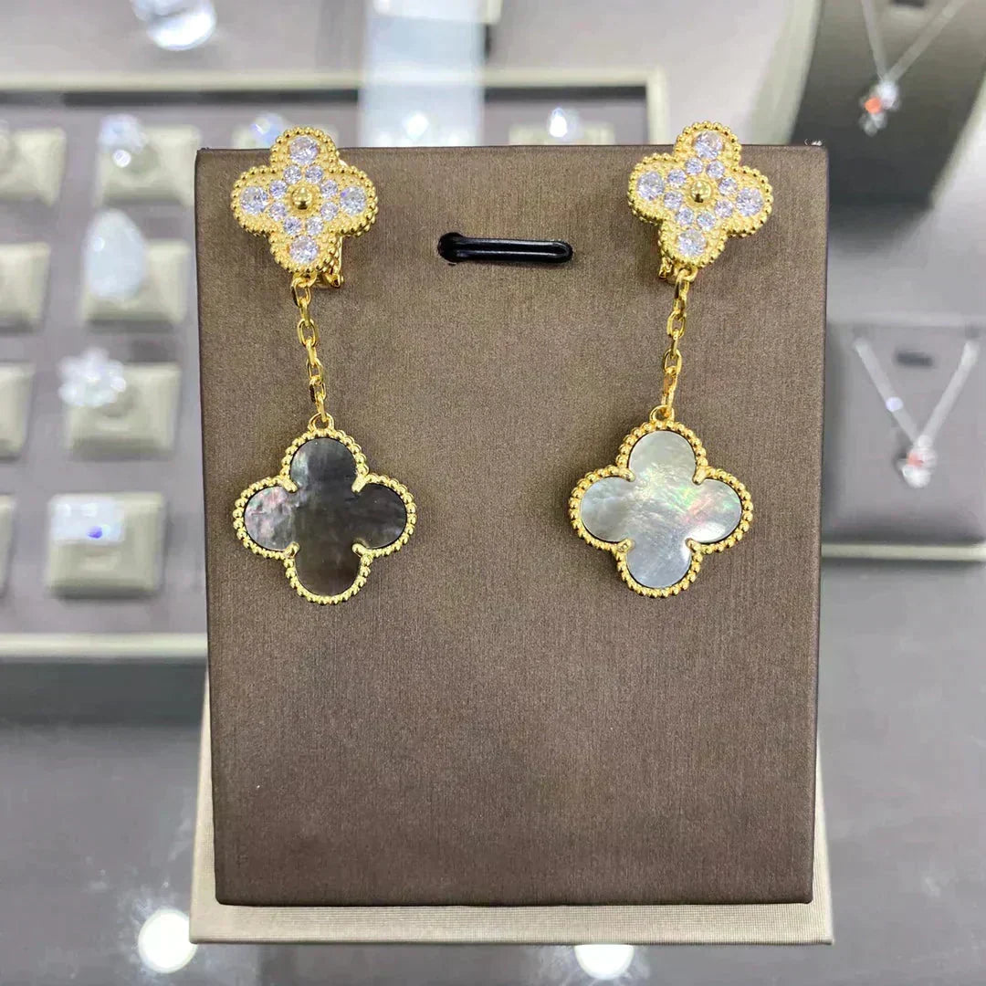 [Amore]CLOVER  2 MOTIFS  DIAMOND  EARRINGS (MULTIPLE CHOICESç´