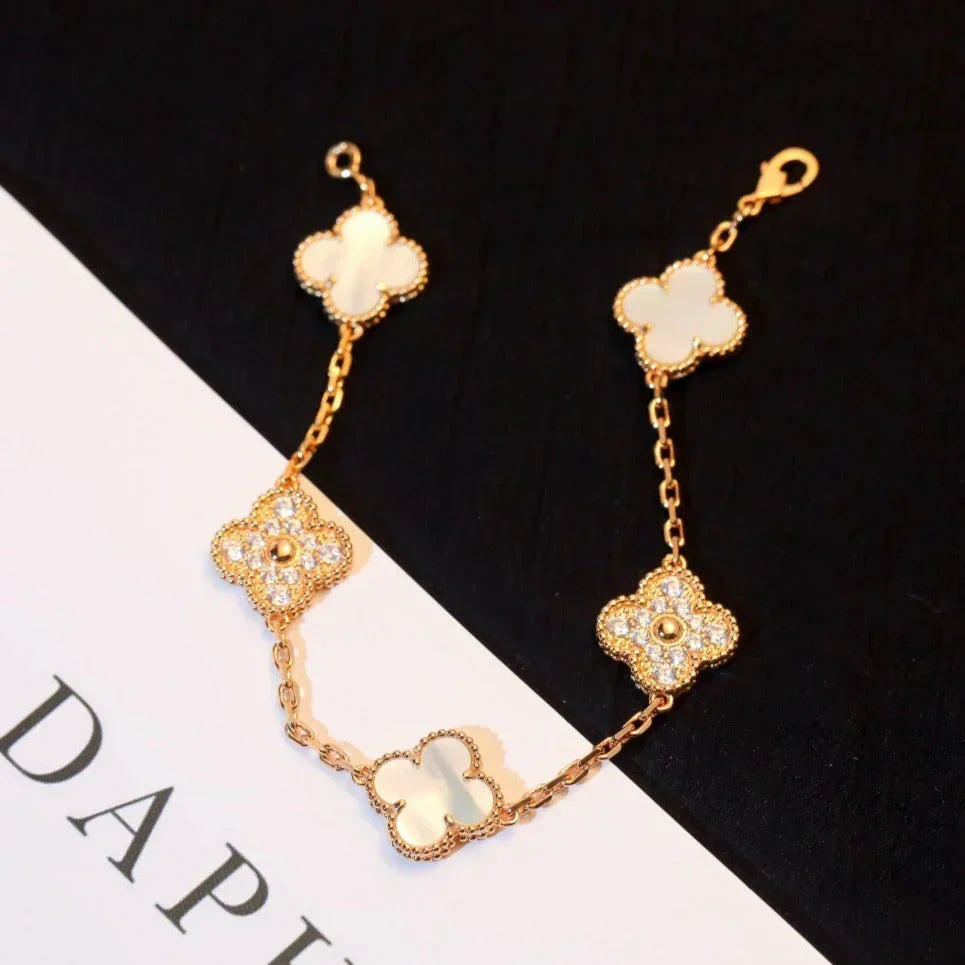 [Amore]LUCKY CLOVER 5-MOTIF BRACELET - WHITE MOTHER-OF-PEARL COLLECTION