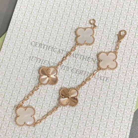 [Amore]LUCKY CLOVER 5-MOTIF BRACELET - WHITE MOTHER-OF-PEARL COLLECTION
