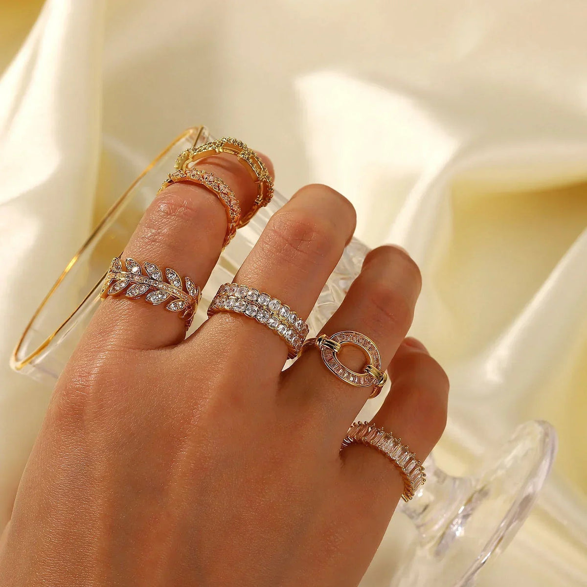 [Amore]Cassandra Studded Gold Ring