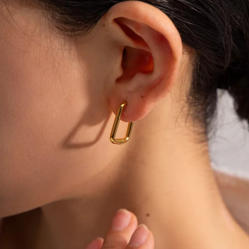[Amore]Ambrielle Gold U Hoops