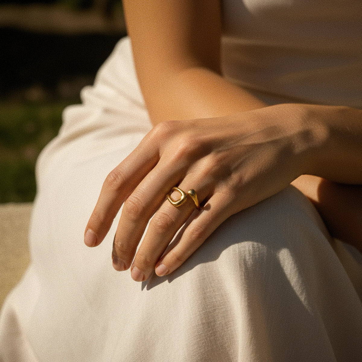 [Amore]Bernice Open Ended Gold Ring