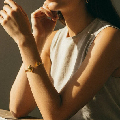[Amore]Mallory Minimalist Gold Cuff