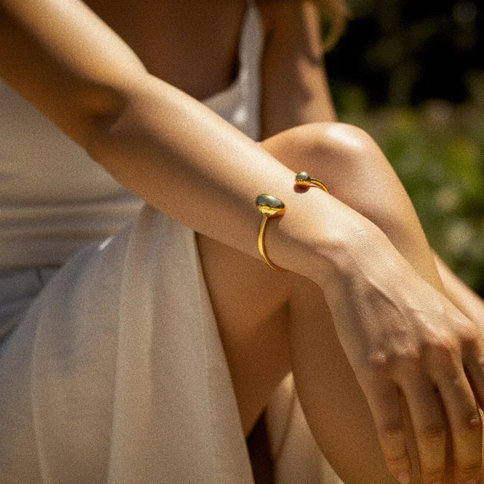 [Amore]Mallory Minimalist Gold Cuff