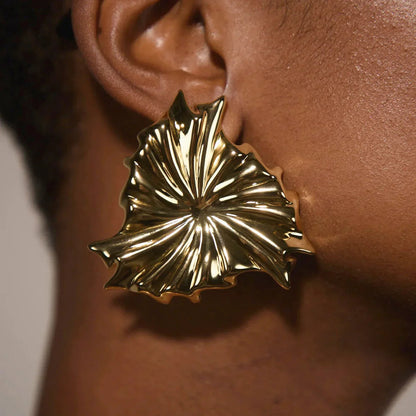 [Amore]Rafaela Sculpted Petal Gold Earrings