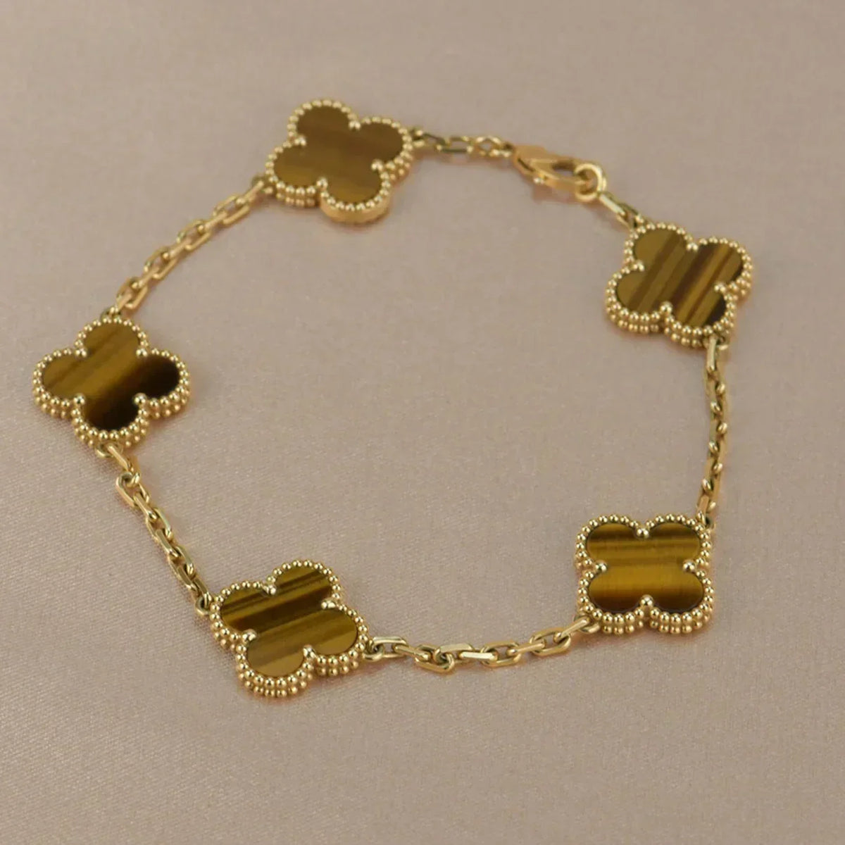 [Amore]LUCKY CLOVER 5-MOTIF BRACELET -  TIGER’S EYE COLLECTION