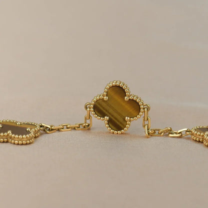 [Amore]LUCKY CLOVER 5-MOTIF BRACELET -  TIGER’S EYE COLLECTION