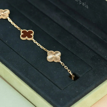 [Amore]LUCKY CLOVER 5-MOTIF BRACELET - RED CARNELIAN COLLECTION