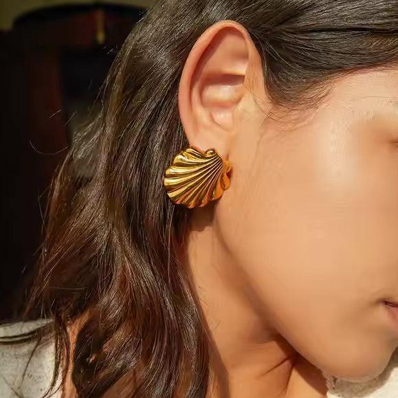 [Amore]Bayside Gold Seashell Earrings