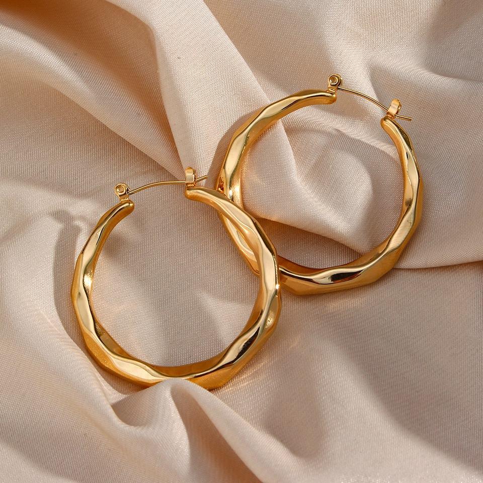 [Amore]Aire Hoop Earrings