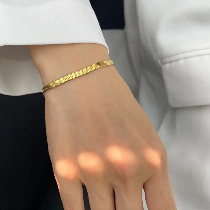 [Amore]Ellaine Gold Herringbone Bracelet