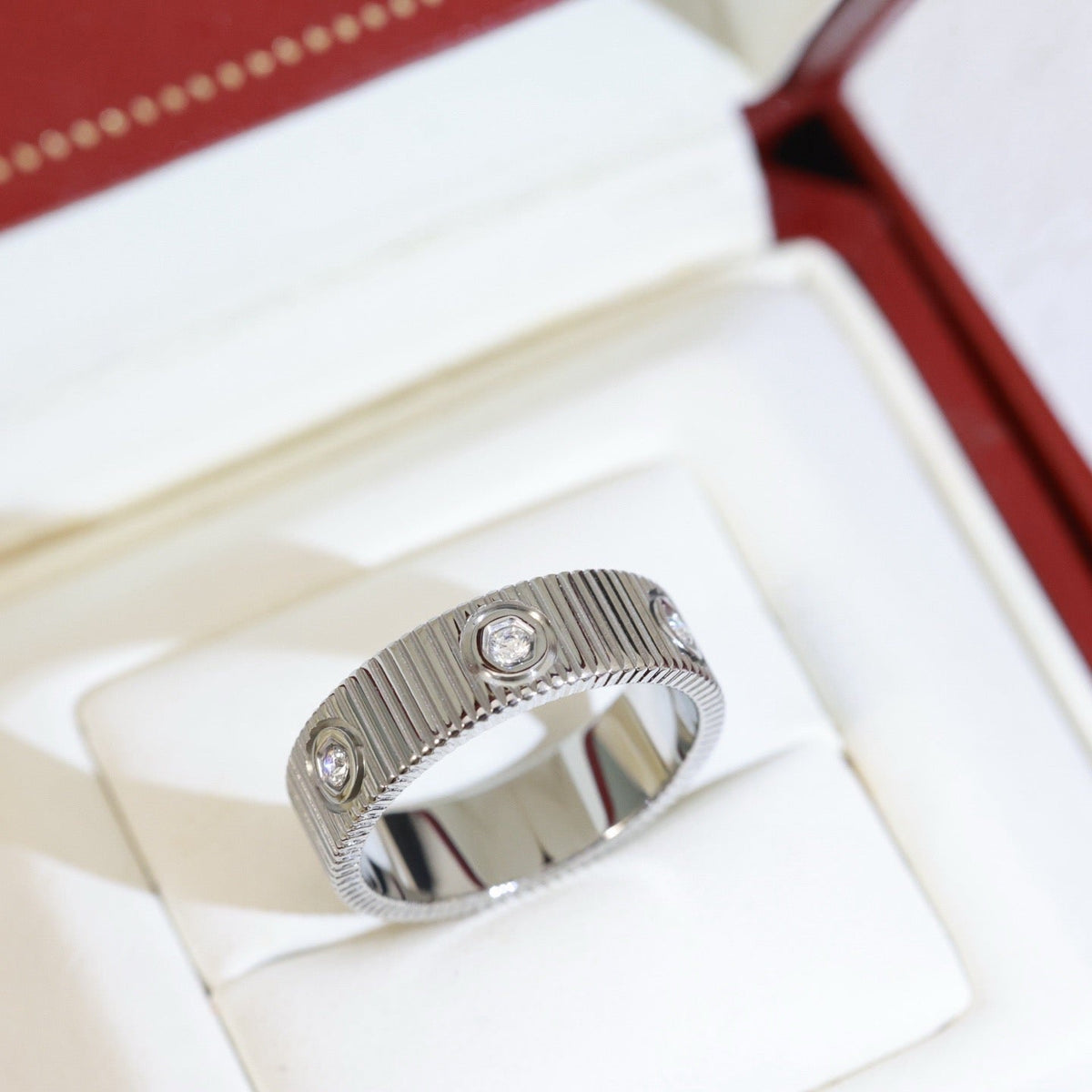 [Amore]LOVE 6.5MM UNLIMITED RING, 6 DIAMONDS