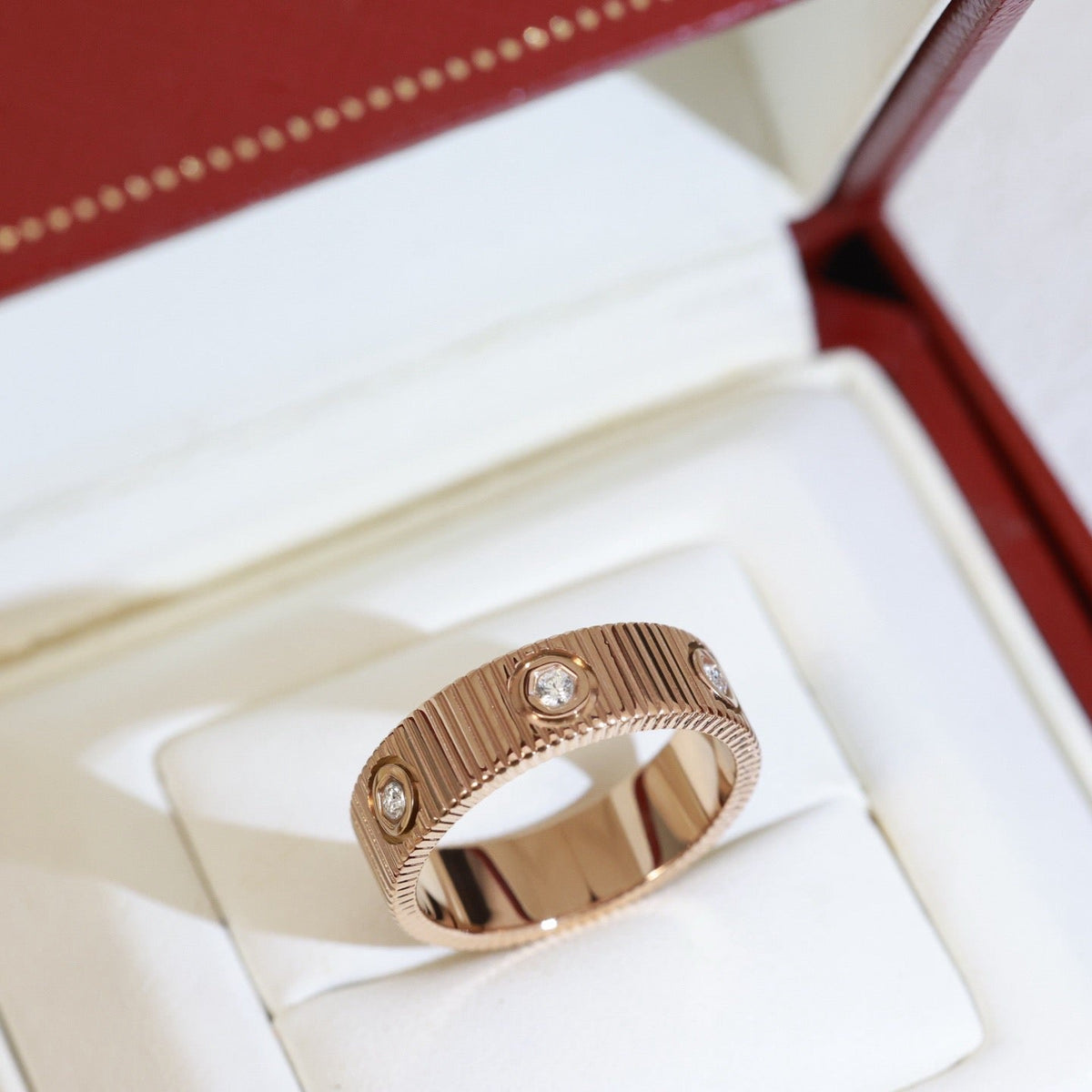 [Amore]LOVE 6.5MM UNLIMITED RING, 6 DIAMONDS