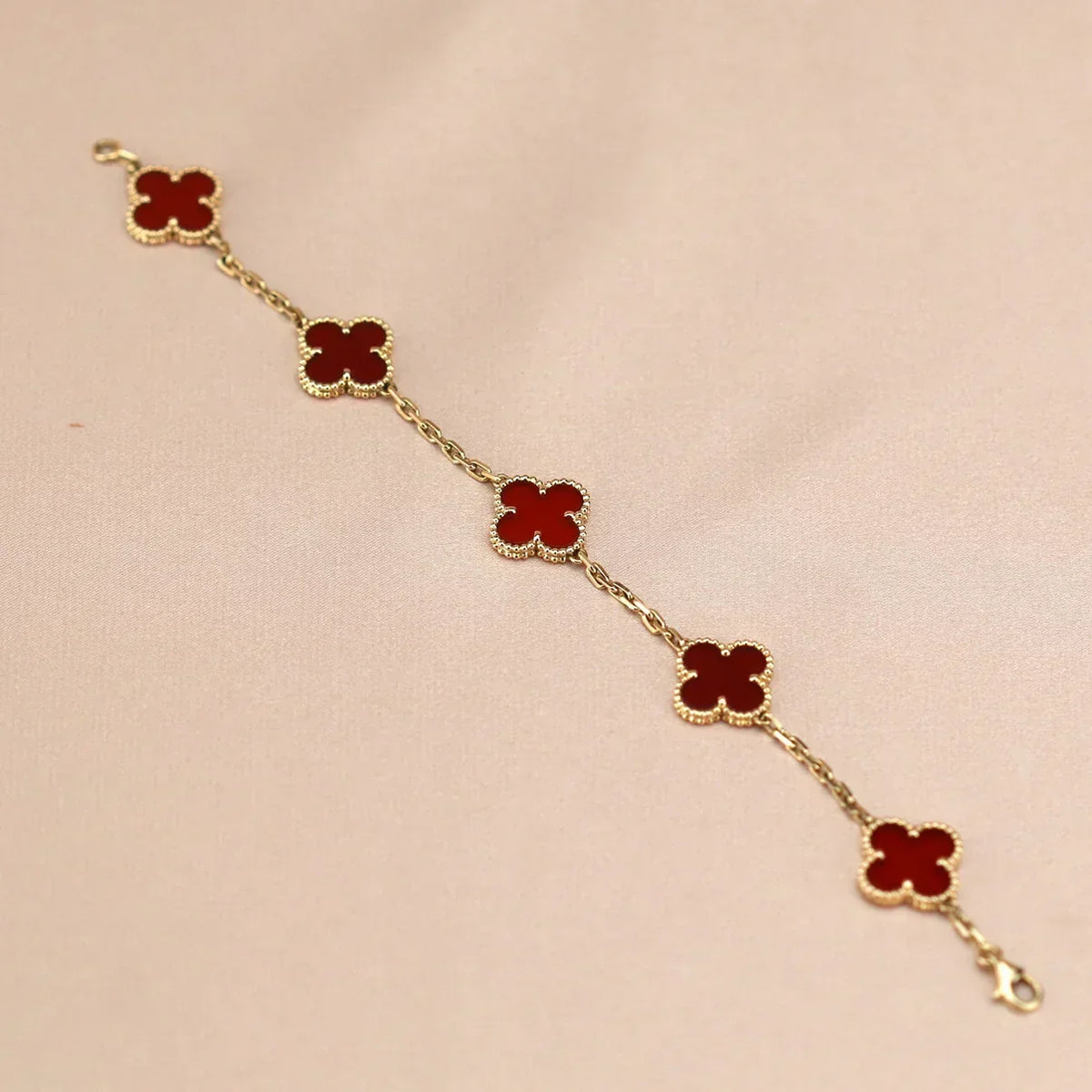 [Amore]LUCKY CLOVER 5-MOTIF BRACELET - RED CARNELIAN COLLECTION