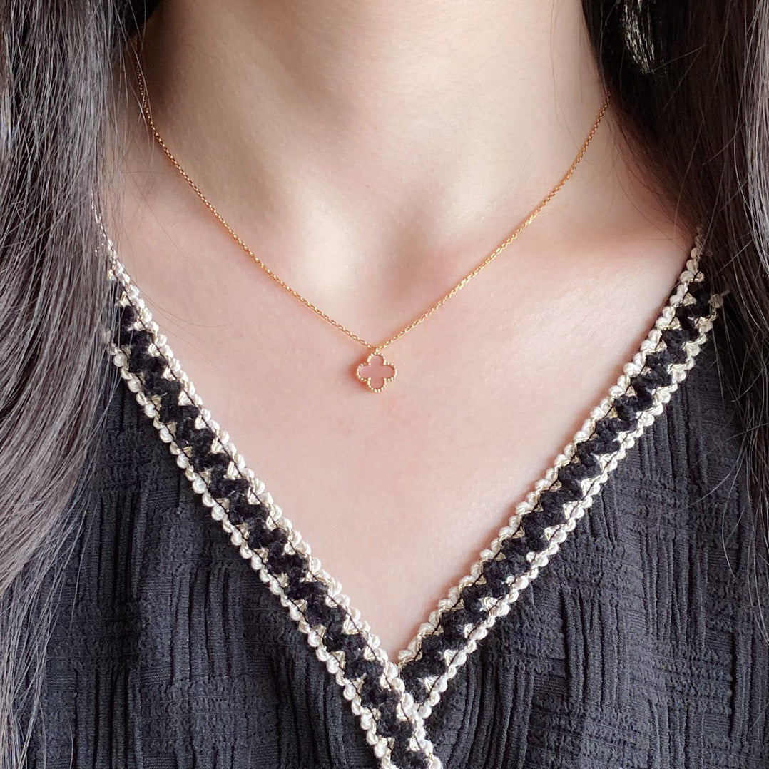 [Amore]CLOVER 15MM PINK MOTHER-OF-PEARL SINGLE FLOWER NECKLACE