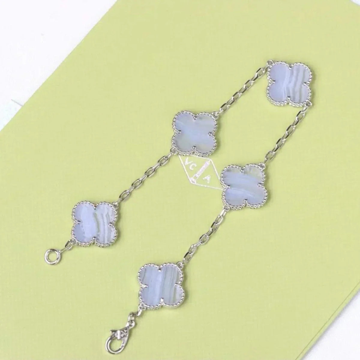 [Amore]LUCKY CLOVER 5-MOTIF BRACELET - PURPLE CHALCEDONY COLLECTION