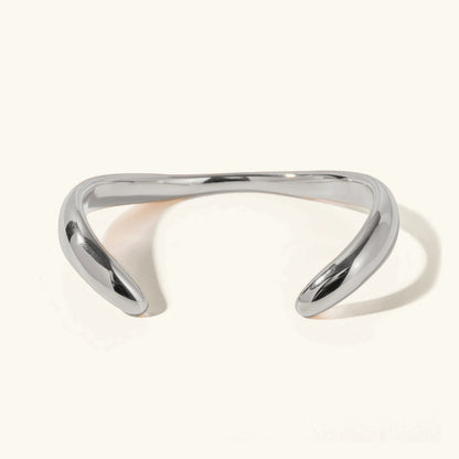 [Amore]Audrina Contemporary Gold Bangle