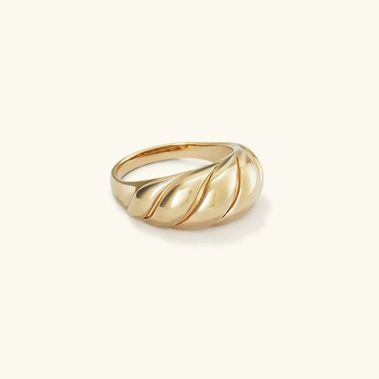 [Amore]Lorelei Gold Croissant Ring
