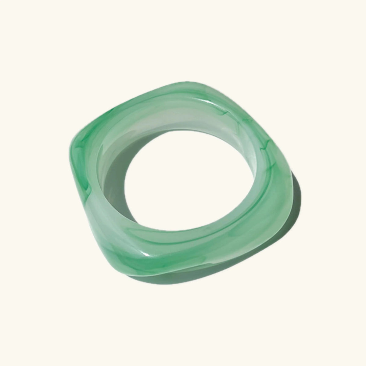 [Amore]Avaria Acrylic Bangle