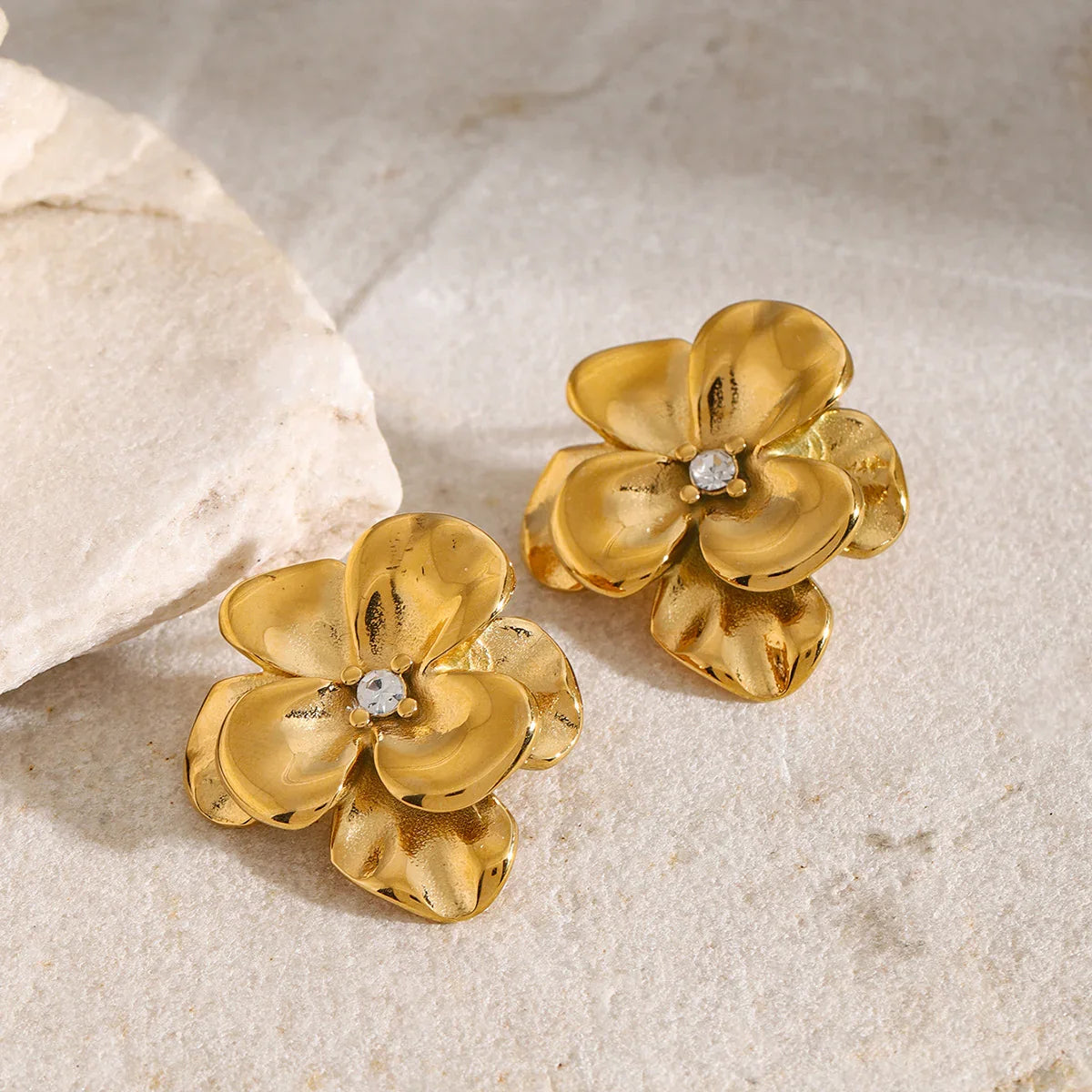 [Amore]Ainsley Floral Gold Earrings