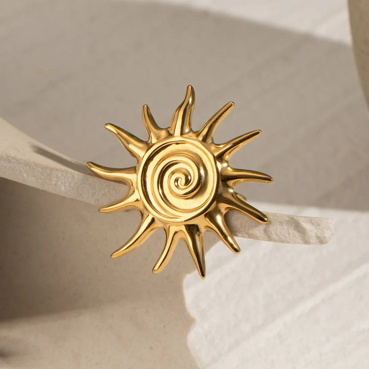 [Amore]Solstice Golden Sun Ring