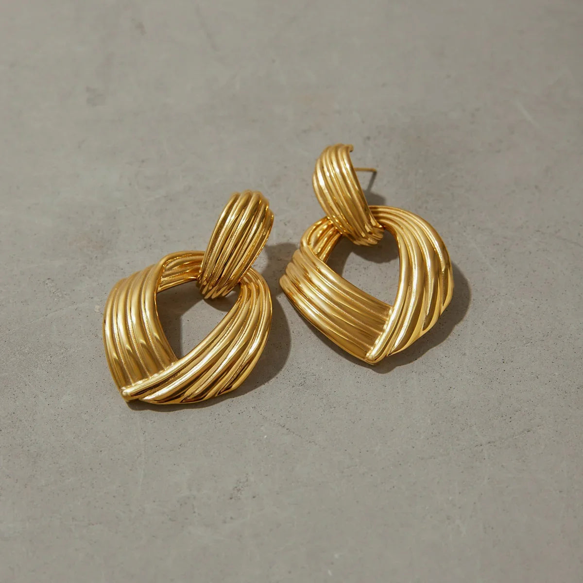 [Amore]Selma Gold Knot Earrings