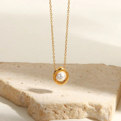 [Amore]Nancy Freshwater Pearl Necklace