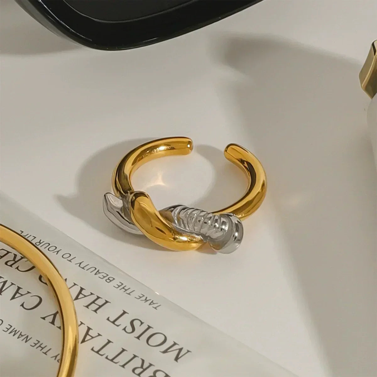 [Amore]Trinity Twisted Nail Ring