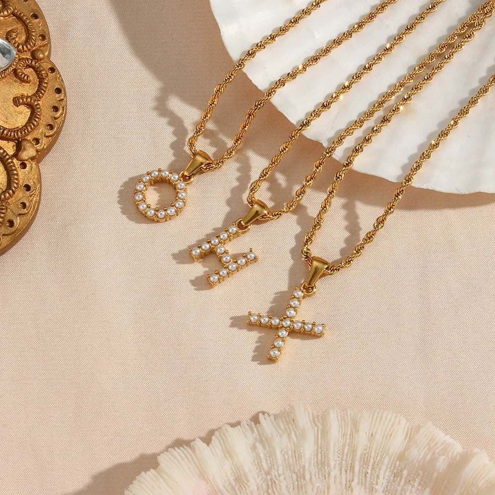 [Amore]Elodie Initial Letter Pearl Necklace