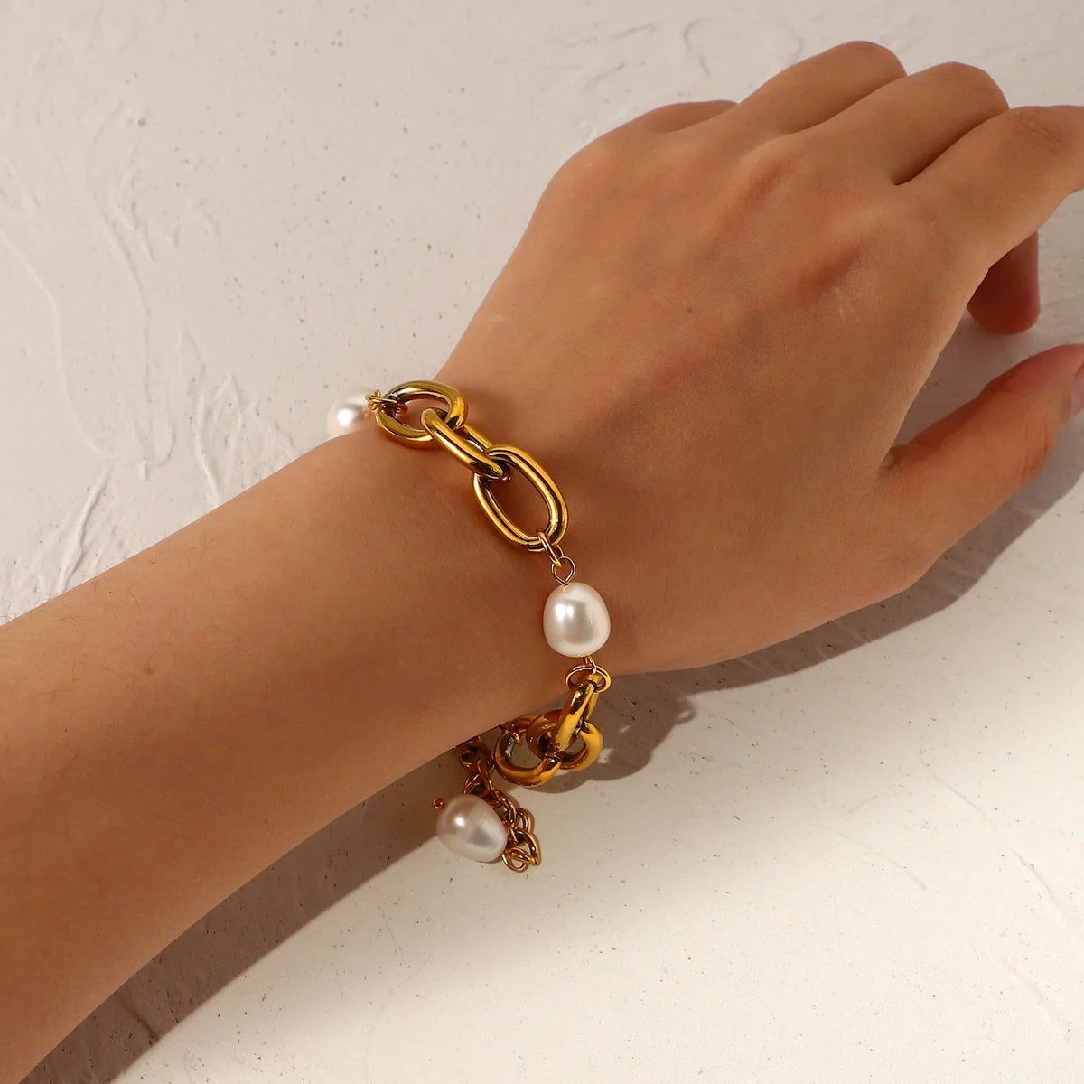 [Amore]Ysabel Chunky Freshwater Pearl Bracelet