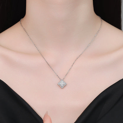 [Amore]STAR-CLOVER MOISSANITE NECKLACE