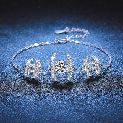 [Amore]CLASSIC INTERLOCKING MOISSANITE BRACELET