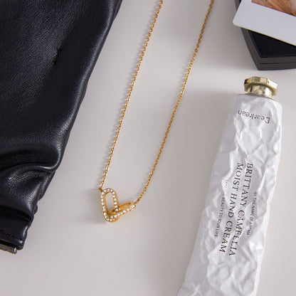 [Amore]Zoelle Interlocking Diamond Pendant