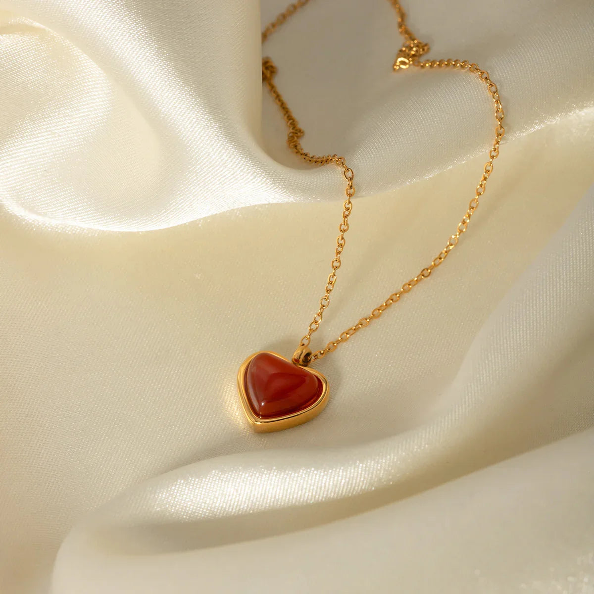 [Amore]Cecily Gold Heart Necklace