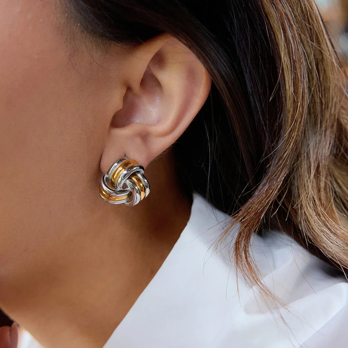 [Amore]Avielle Chunky Gold Knot Earrings