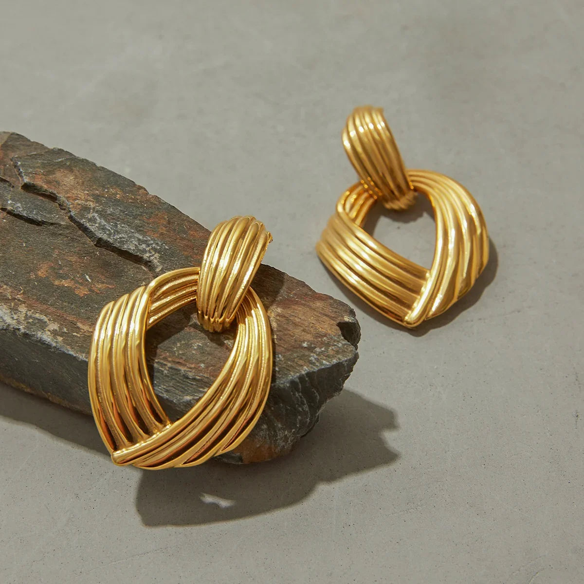 [Amore]Selma Gold Knot Earrings
