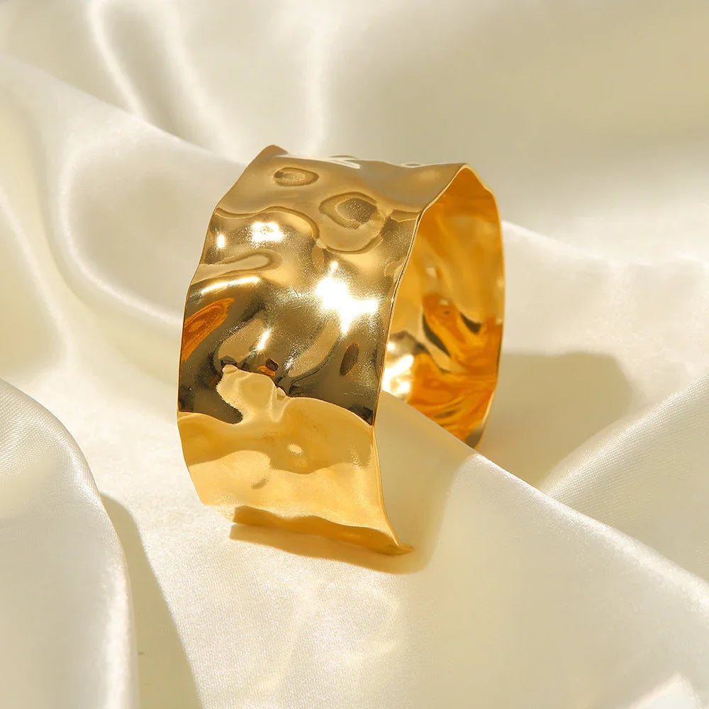 [Amore]Hope Gold Bangle