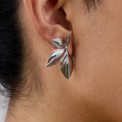 [Amore]Velle Gold Petal Earrings