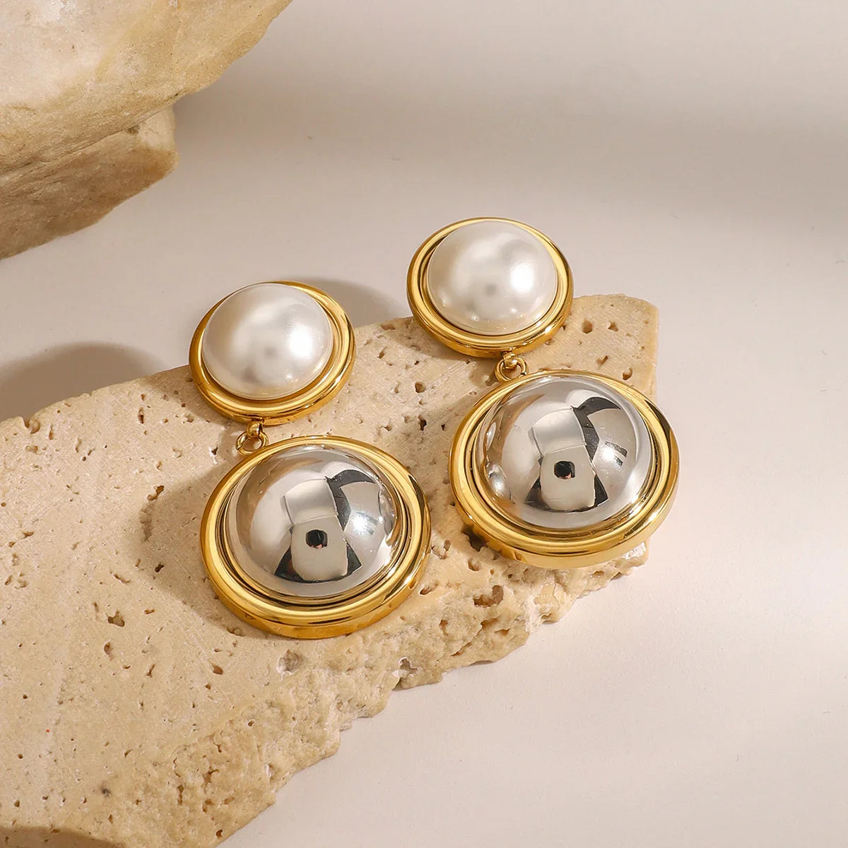 [Amore]Avery Pearl Dome Earrings