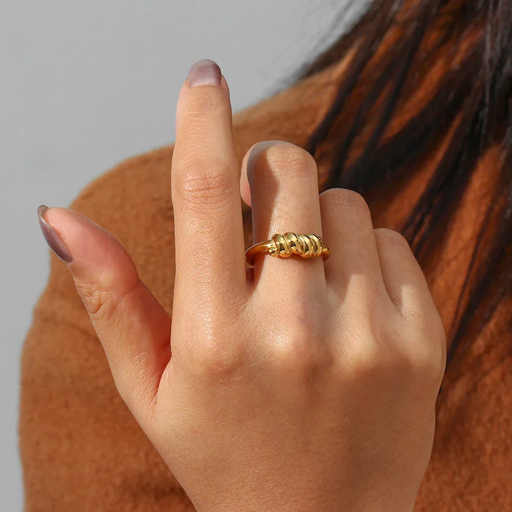 [Amore]Lacrima Gold Ring