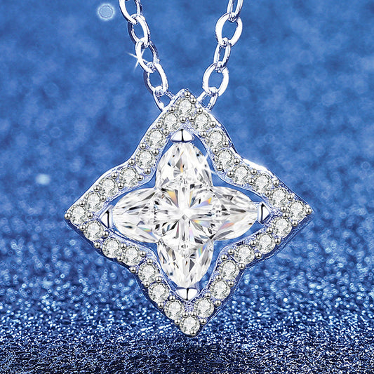 [Amore]STAR-CLOVER MOISSANITE NECKLACE