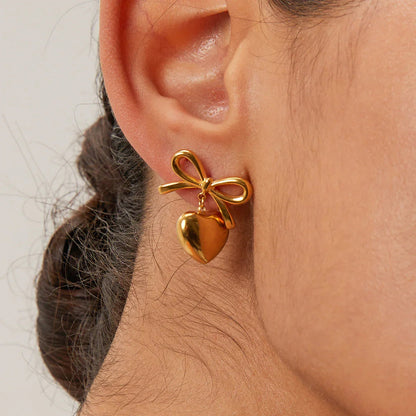 [Amore]Rowanne French Knot Gold Heart Earrings
