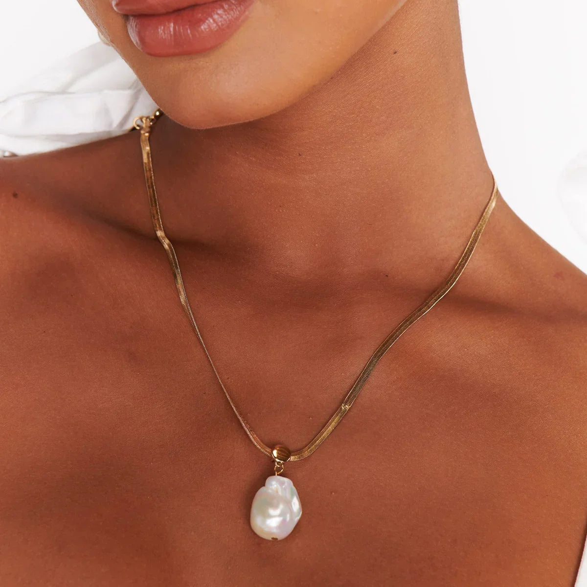 [Amore]Glorietta Herringbone Pearl Necklace