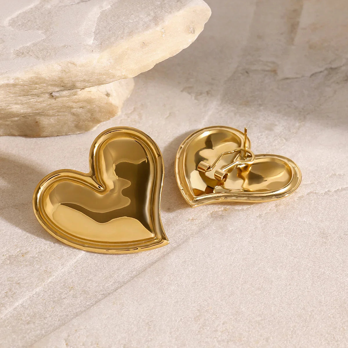 [Amore]Liora Gold Heart Earrings
