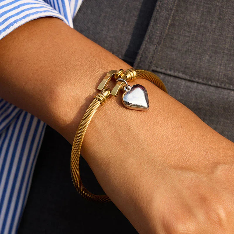 [Amore]Solenne Twisted Band Gold Bracelet